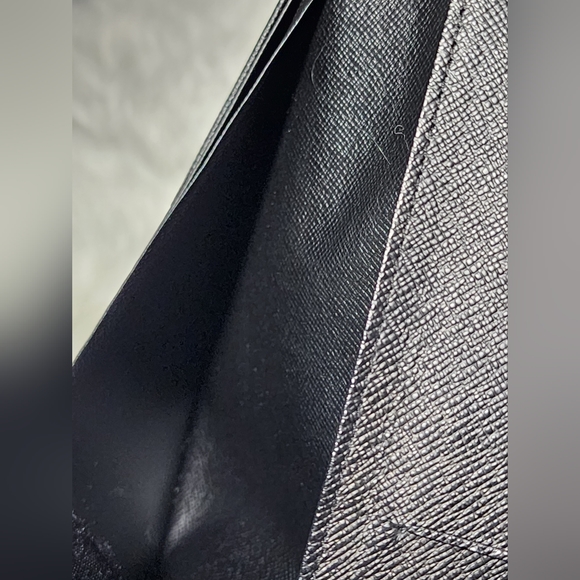 Louis Vuitton Brazza Wallet Damier Graphite - Picture 15 of 15